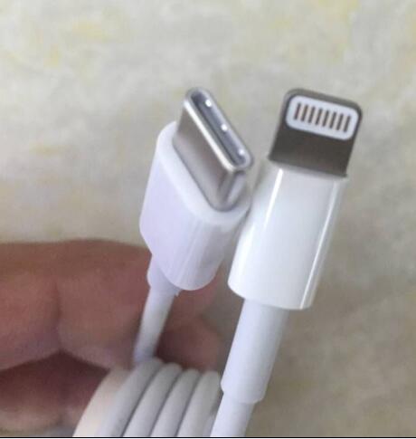 USB-c to lightning cable 1m