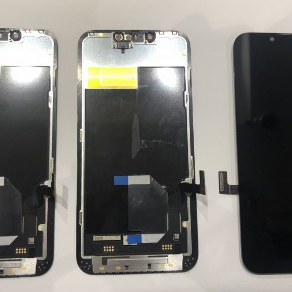 iPhone 13 LCD